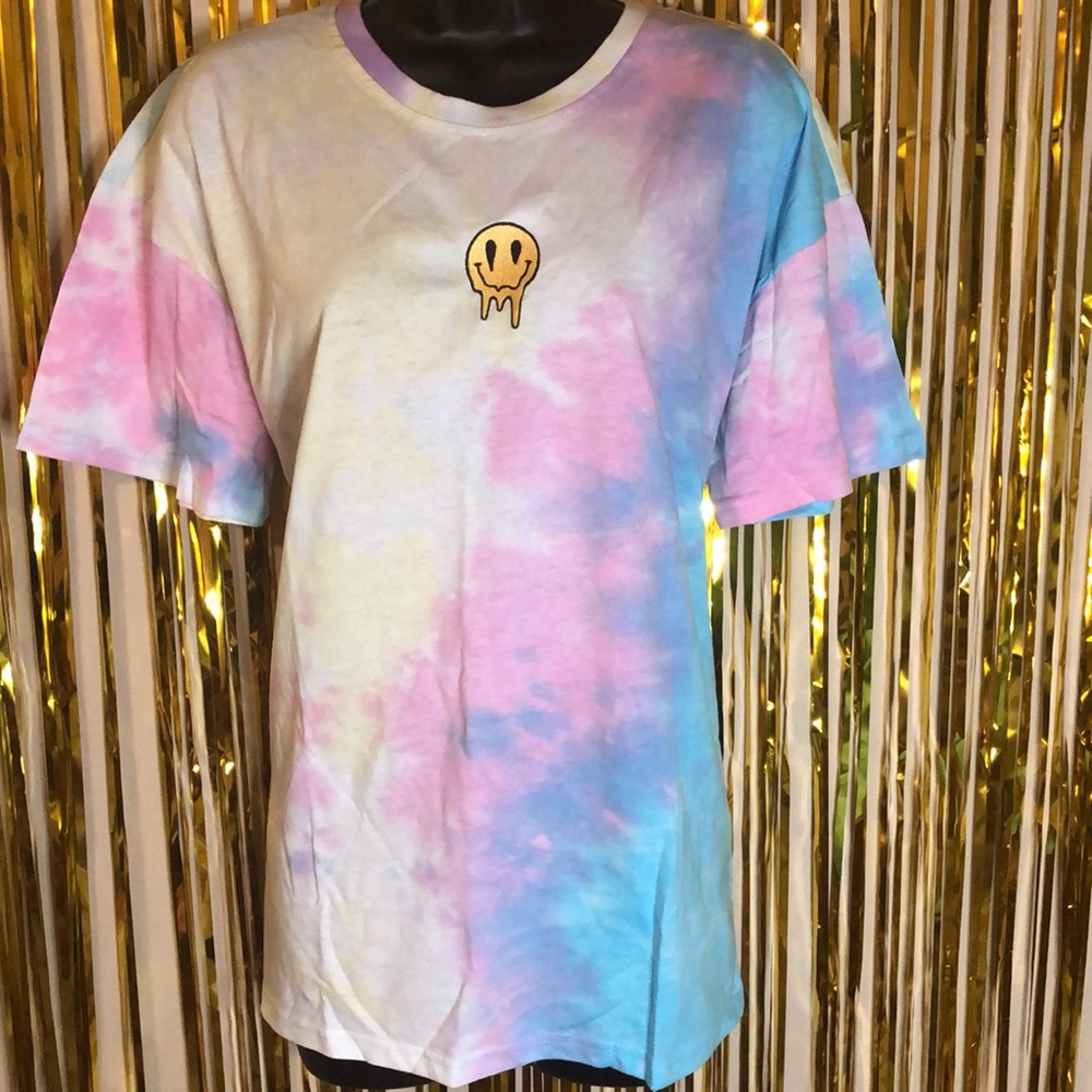 Pastel tie dye smiley boyfriend short sleeve tee